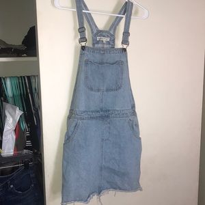 Overall dress